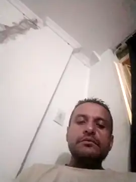 Snapshot of kevin613603 chatting on 11.01.25 kevin613603 online show from 11.01.25