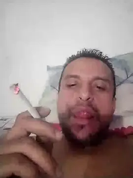 Snapshot of kevin613603 chatting on 11.07.25 kevin613603 online show from 11.07.25