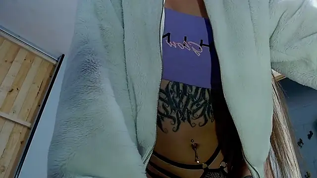 VickyJackson  online show from 03.08.25