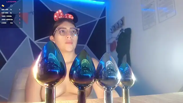 DaMikaela  online show from 10.09.25