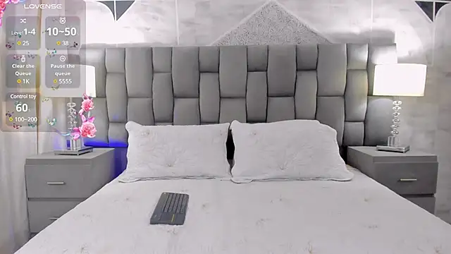 CinthiaCollins online show from 12.23.24