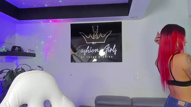 CinthiaCollins online show from 02.26.25