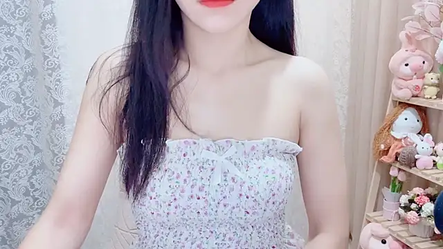 Snapshot of Rellababyy chatting on 10.04.25 Rellababyy online show from 10.04.25