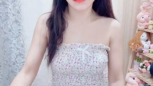 Snapshot of Rellababyy chatting on 10.18.25 Rellababyy online show from 10.18.25