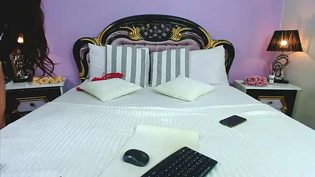 Snapshot of MyaJenson chatting on 02.24.25 MyaJenson online show from 02.24.25