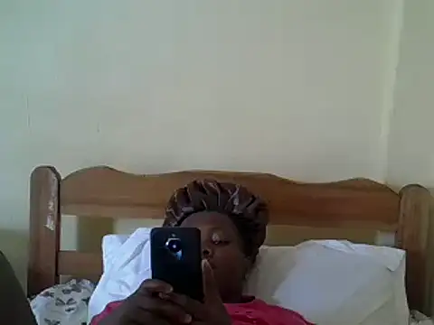 Snapshot of sweet-frida22 chatting on 02.06.25 sweet-frida22 online show from 02.06.25