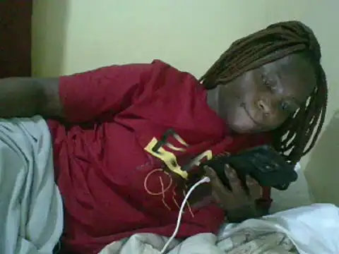 Snapshot of sweet-frida22 chatting on 02.18.25 sweet-frida22 online show from 02.18.25