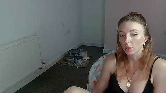 Snapshot of Red_firesquirt chatting on 06.04.26 Red firesquirt online show from 06.04.26
