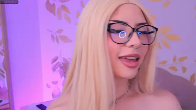 Misselektra   online show from 09.18.25