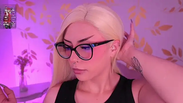 Snapshot of Misselektra__ chatting on 02.11.26 Misselektra online show from 02.11.26