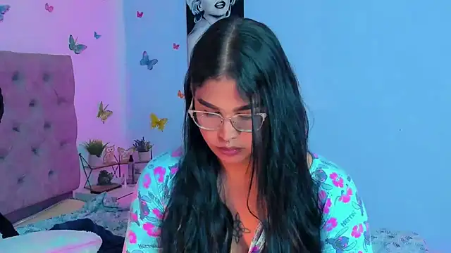 mabellfox online show from 12.13.24