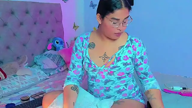 mabellfox online show from 12.25.24