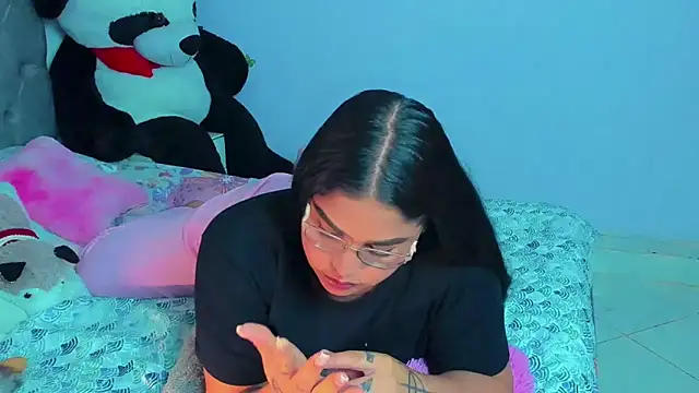 mabellfox online show from 02.12.25