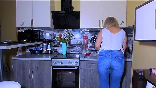 Afanasia online show from 12.15.24