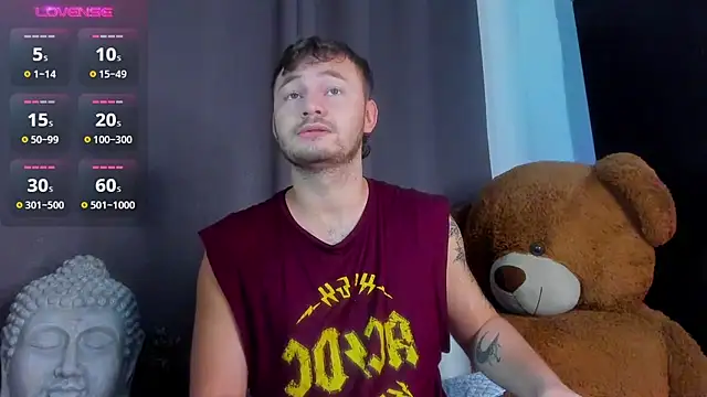 Snapshot of JacoLive chatting on 10.12.25 JacoLive online show from 10.12.25