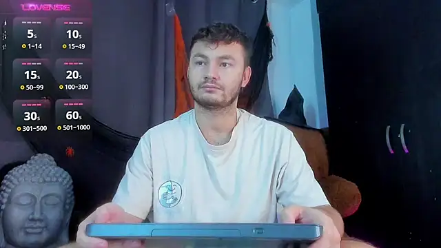 Snapshot of JacoLive chatting on 10.17.25 JacoLive online show from 10.17.25