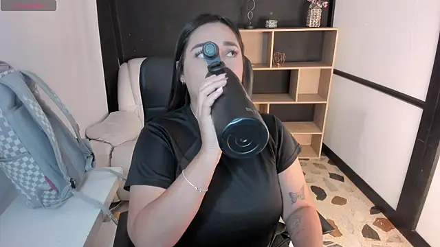 Snapshot of CelesteBrucee chatting on 11.16.25 CelesteBrucee online show from 11.16.25