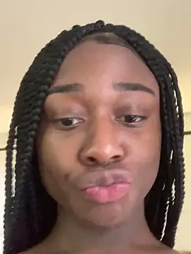 Snapshot of Ebony_D0ll chatting on 10.31.25 Ebony D0ll online show from 10.31.25