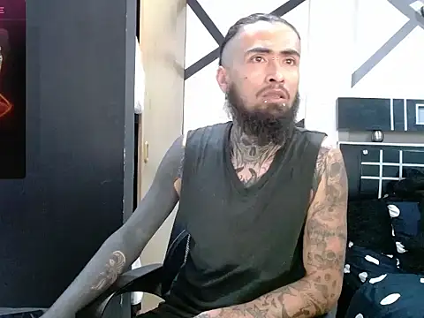 Snapshot of daimon_rockkk chatting on 10.08.25 daimon rockkk online show from 10.08.25