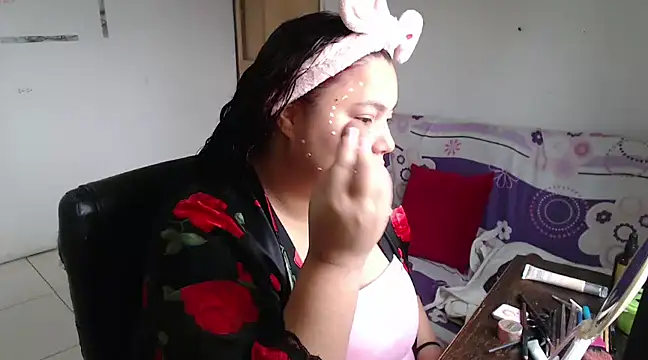 girl milk2 online show from 02.23.25