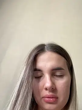 Snapshot of Donna_Evans chatting on 10.18.25 Donna Evans online show from 10.18.25