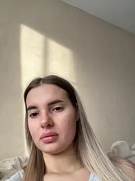 Snapshot of Donna_Evans chatting on 11.01.25 Donna Evans online show from 11.01.25