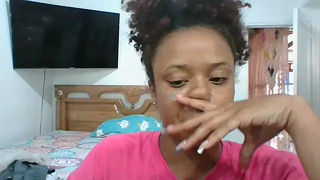 Eylend Lisboa online show from 01.15.25