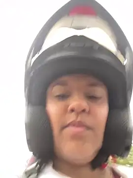 Eylend Lisboa online show from 02.15.25