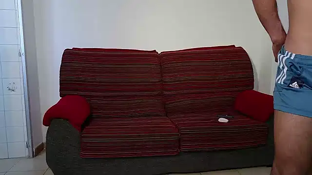 Snapshot of mrj99219 chatting on 10.21.25 mrj99219 online show from 10.21.25