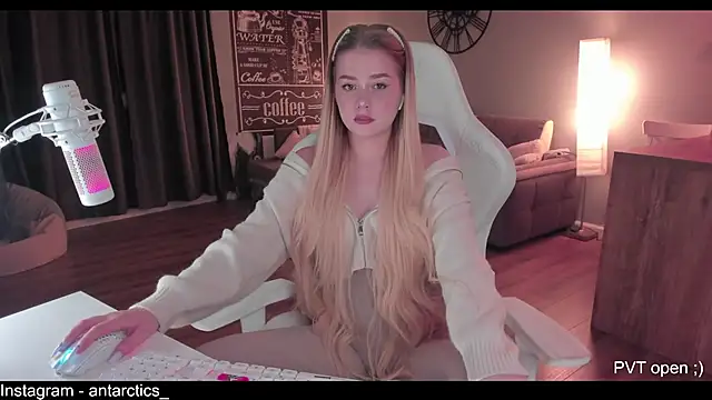 lil barbie girl online show from 01.11.25