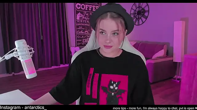 lil barbie girl online show from 02.28.25