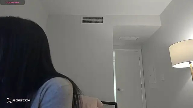 Snapshot of secretgirlfriendxo chatting on 02.05.25 secretgirlfriendxo online show from 02.05.25