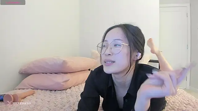 Snapshot of secretgirlfriendxo chatting on 02.06.25 secretgirlfriendxo online show from 02.06.25