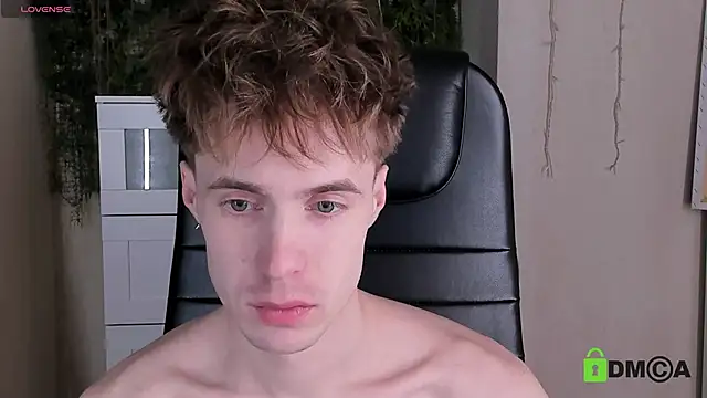 Snapshot of _tokyo_ghoul chatting on 02.21.26 tokyo ghoul online show from 02.21.26