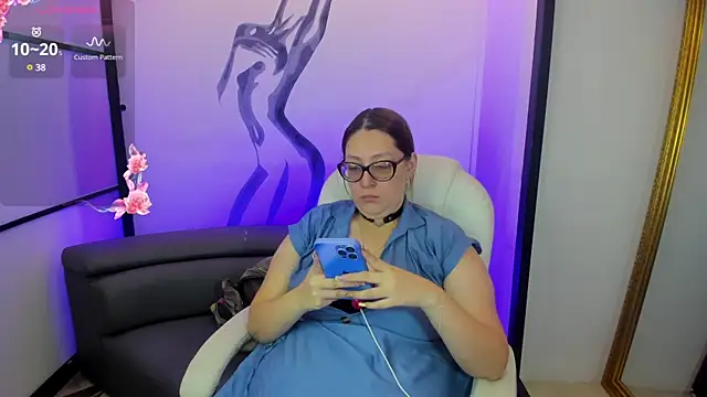 NiickyJones online show from 01.28.25