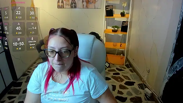 NiickyJones online show from 10.11.25