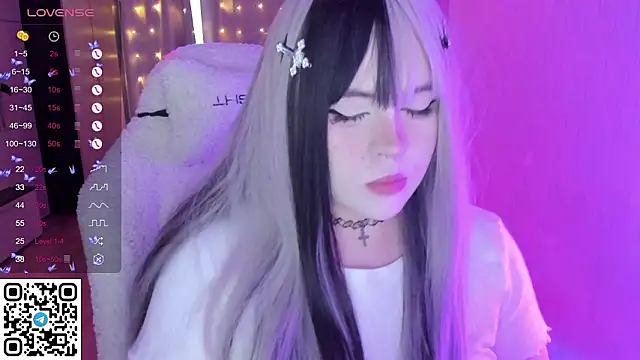 SelenaCute online show from 03.10.26