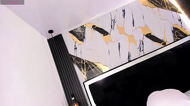 Snapshot of eileen_tanihara chatting on 11.05.25 eileen tanihara online show from 11.05.25