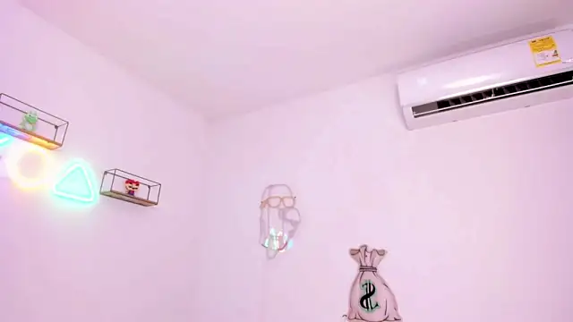 Snapshot of eileen_tanihara chatting on 02.16.26 eileen tanihara online show from 02.16.26