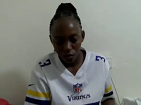 lizbela1 online show from 10.17.25