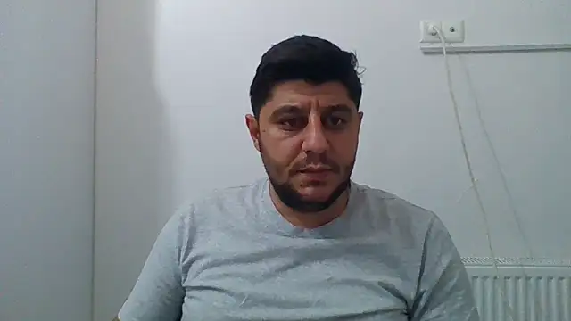 Snapshot of erkekkkadam chatting on 11.19.25 erkekkkadam online show from 11.19.25