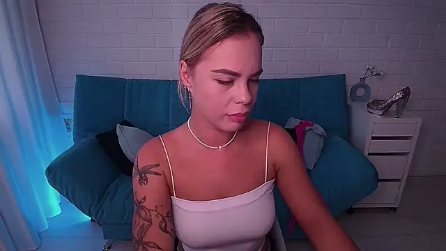 RikaRaily online show from 09.10.25