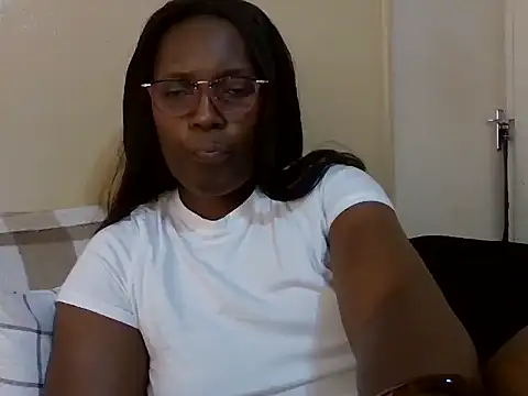 Malaika Nkosi online show from 09.11.25