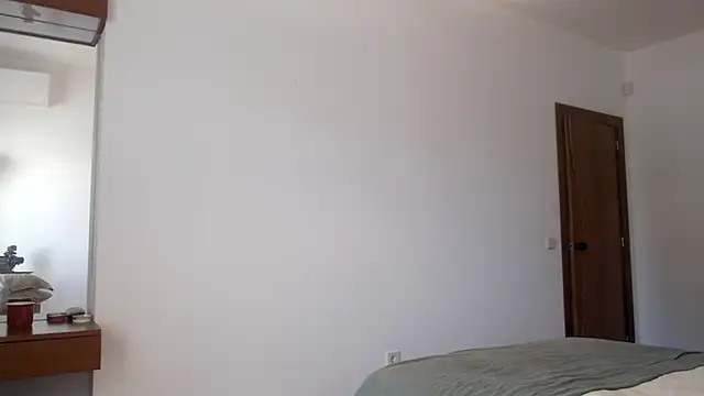 Snapshot of SexyandMarried1 chatting on 10.02.25 SexyandMarried1 online show from 10.02.25