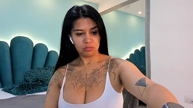 sharlott18 online show from 02.01.26