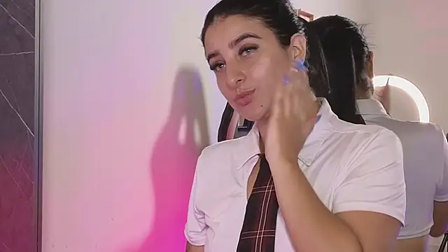  Linoshka 1 online show from 01.05.26