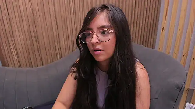 Eva Macalliter online show from 02.09.25