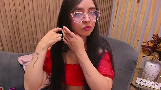 Eva Macalliter online show from 02.14.25