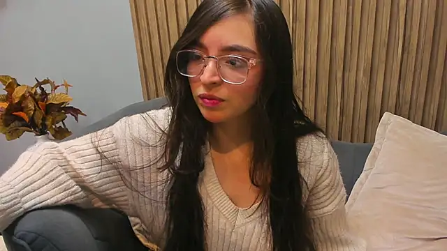 Eva Macalliter online show from 03.21.25