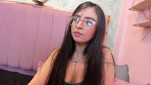 Eva Macalliter online show from 09.15.25